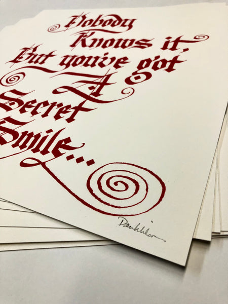 10" Secret Smile Calligraphy